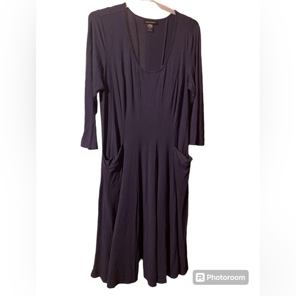 Ashley Stewart Dresses & Skirts - Euc 18/20 Ashley Stewart Navy Blue flowy A Line dress with front pockets!